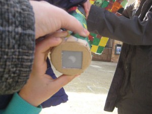 Colegio Público de Pitillas una fase del eclipse